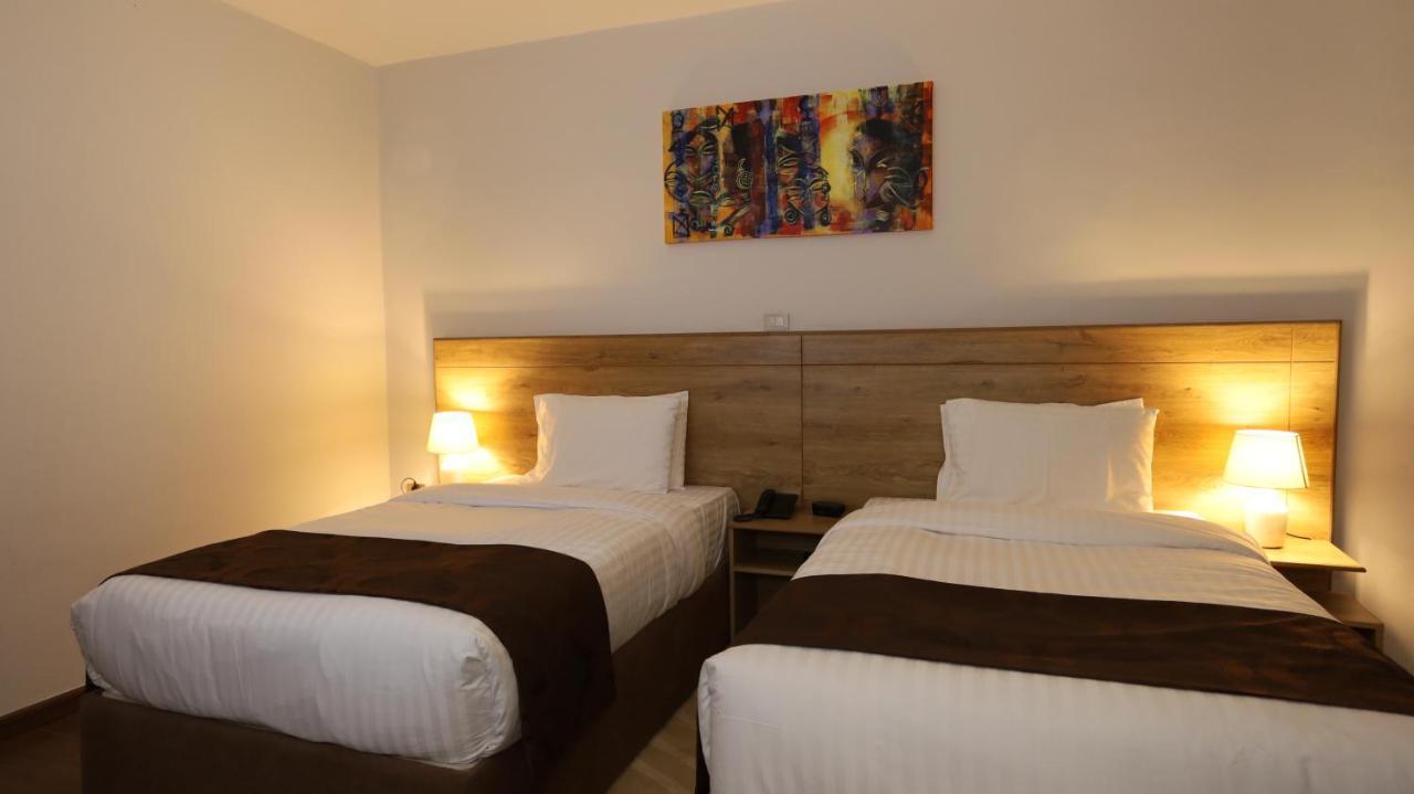 Black Horse Hotel Apartment 亚的斯亚贝巴 外观 照片