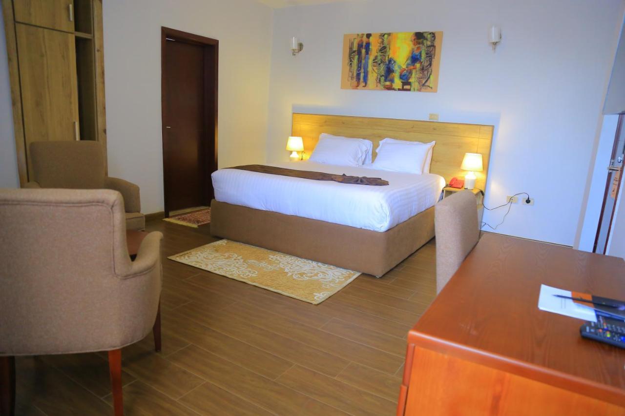 Black Horse Hotel Apartment 亚的斯亚贝巴 外观 照片
